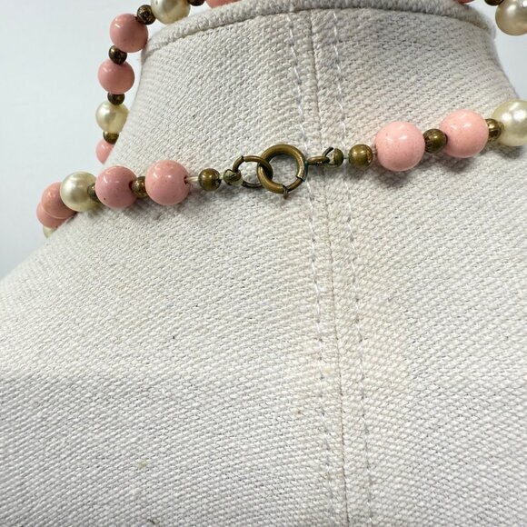Long Bead Necklace Layering Retro Pink Coquette Feminine Mid-Century Faux Pearl - Picture 6 of 7